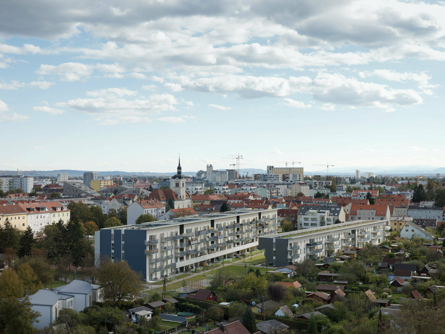 Markus Pernthaler Architekten - Wohnquartier St. Vinzenz - Foto © Ott