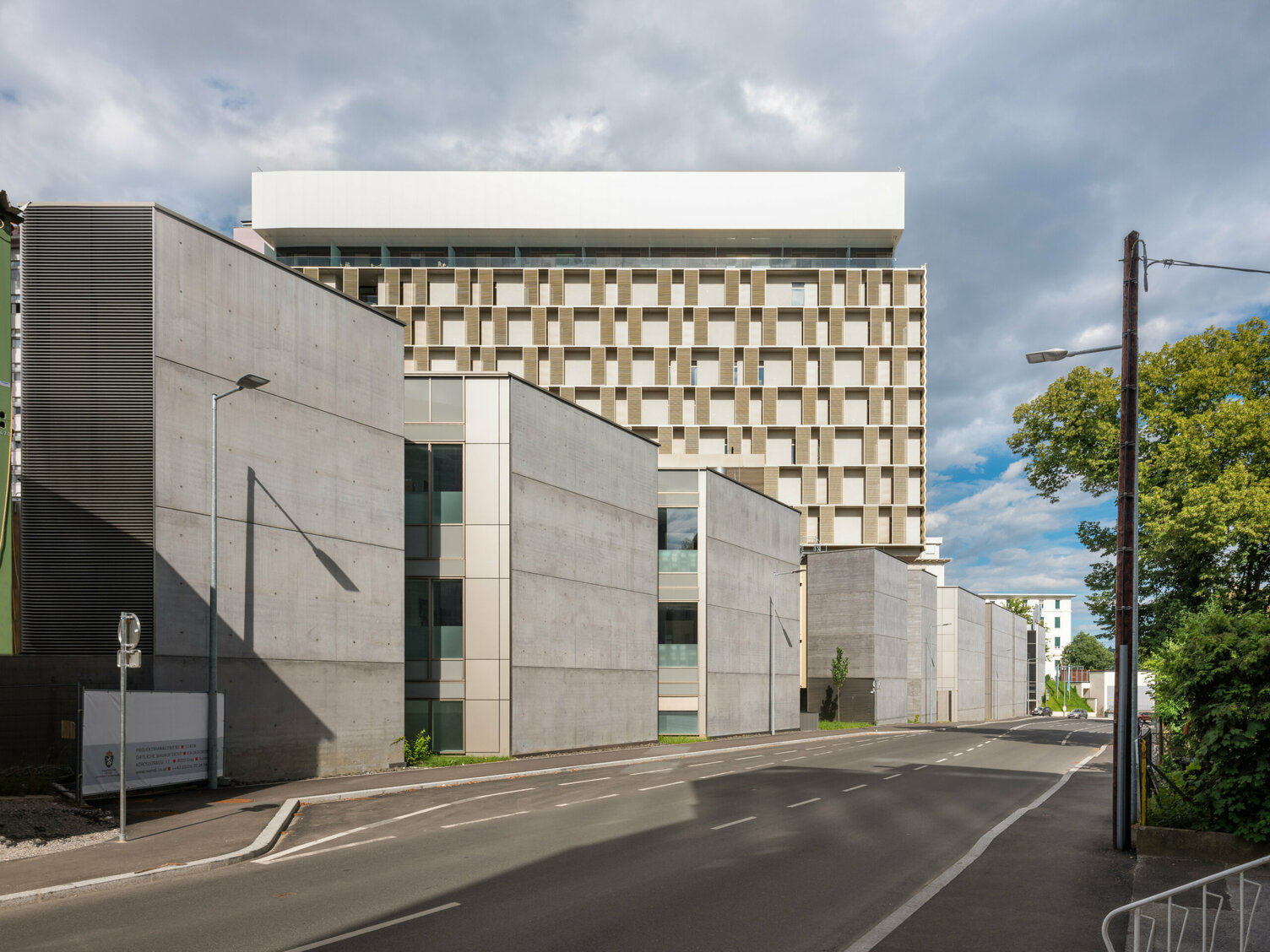 Markus Pernthaler Architekten - Chirurgie Graz - Foto © Pierer