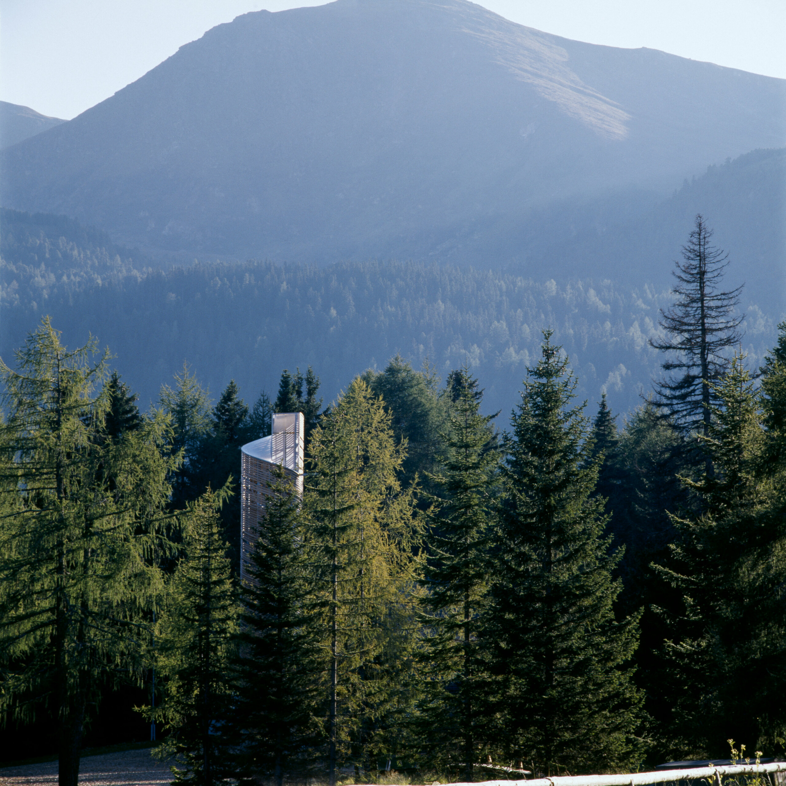 Markus Pernthaler Architekten - Glockenturm Seetaleralpe - Foto © Ott