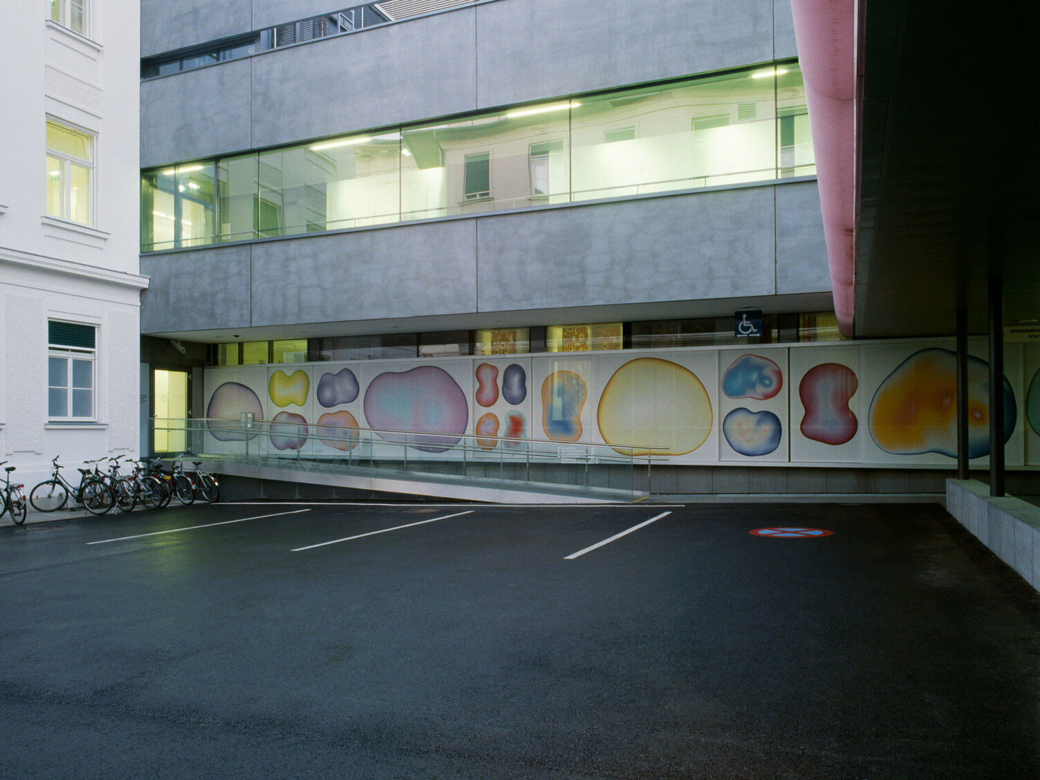 Markus Pernthaler Architekten - Gynäkologie Graz - Foto © Ott