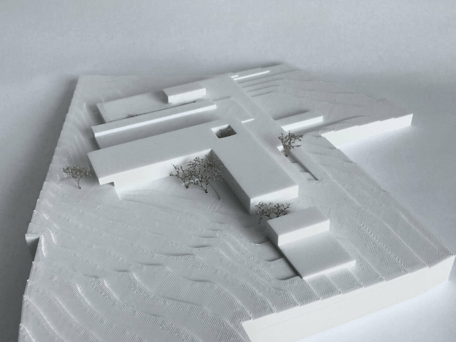 Markus Pernthaler Architekten -Wettbewerb- Leitspital-Region-Liezen - Modell © MPA