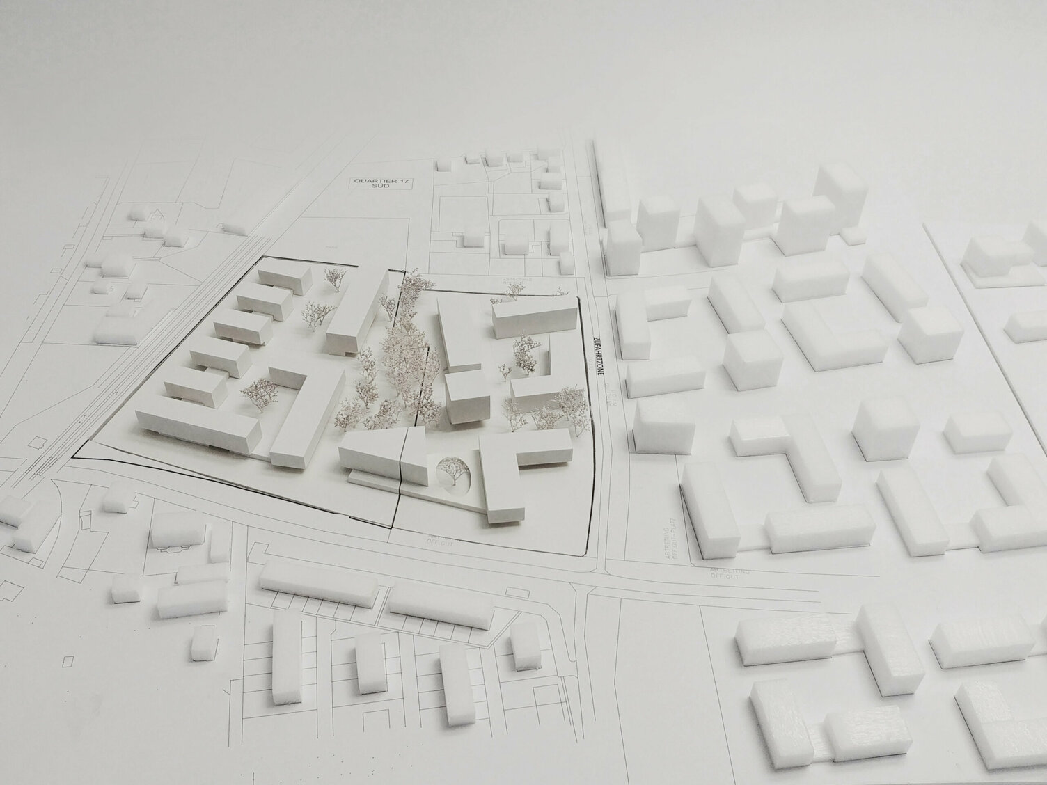 Markus Pernthaler Architekten -Wettbewerb-Quartier18-18a - Modell © MPA